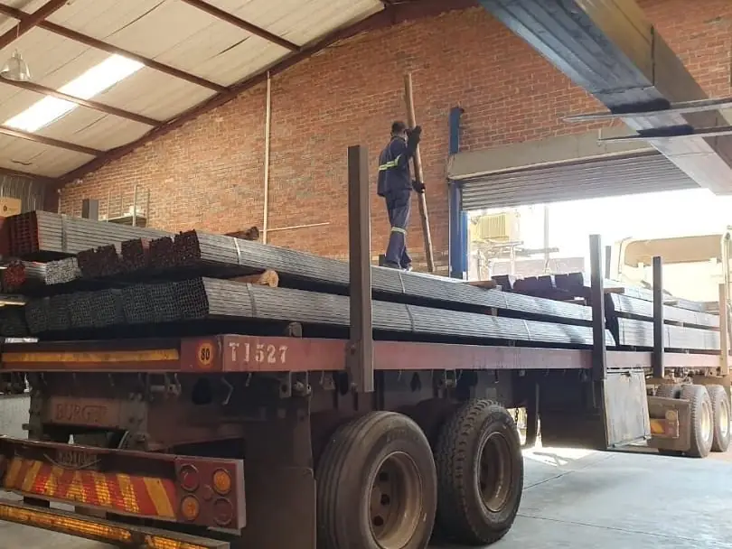 Square tube being loaded at the Akbro warehouse